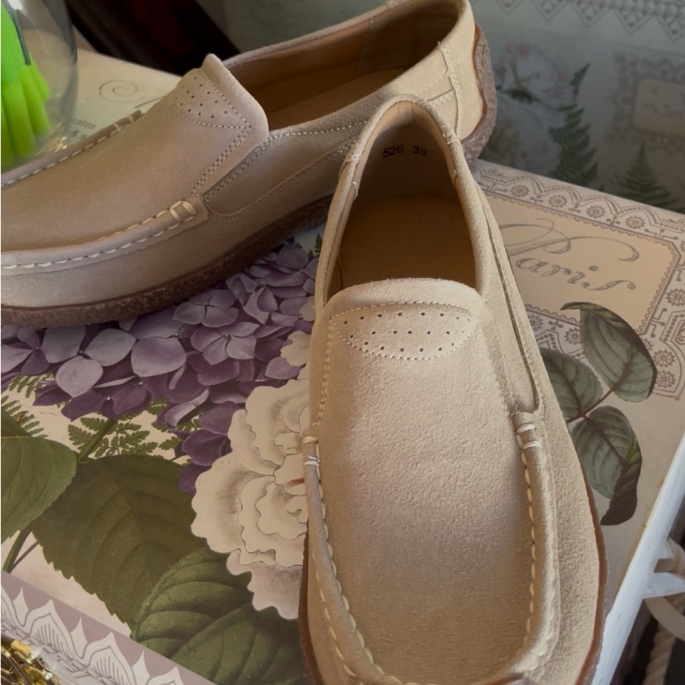 Women’s Tan Loafers